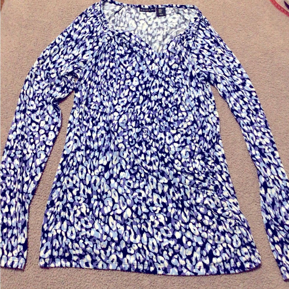 Tahari NWT Women’s Ruched Lavender/Blue Medium Top